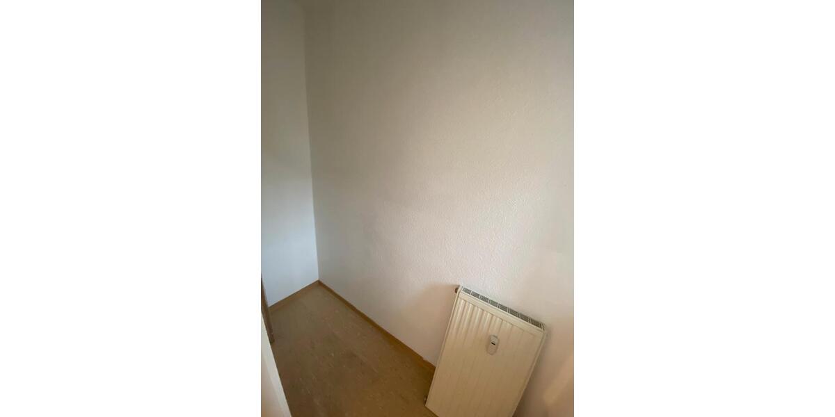 Etagenwohnung Plauen - 2 Zimmer, 60 m&sup2;, 330&euro; | Angebot:24522429