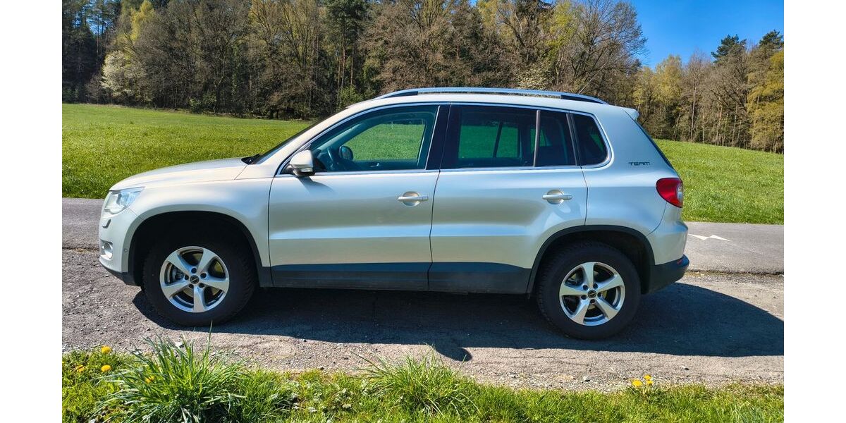 VW Tiguan 141.000 km 7.950 &euro; Waldkirchen 08485