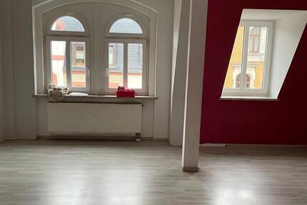 Wohnung Plauen - 3 Zimmer, 77 m&sup2;, 345&euro; | Angebot:25960573