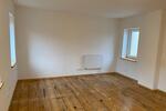 Etagenwohnung Greiz - 2 Zimmer, 67 m&sup2;, 300&euro; | Angebot:25840625