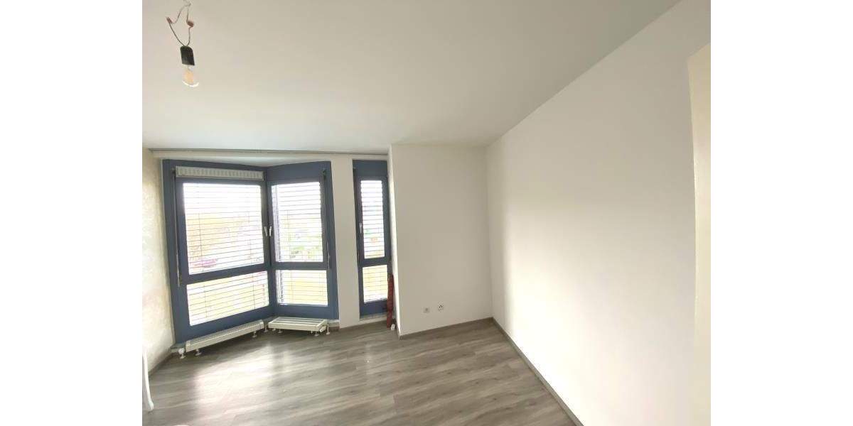 Etagenwohnung Plauen Chrieschwitz - 3 Zimmer, 83 m&sup2;, 510&euro; | Angebot:25819924