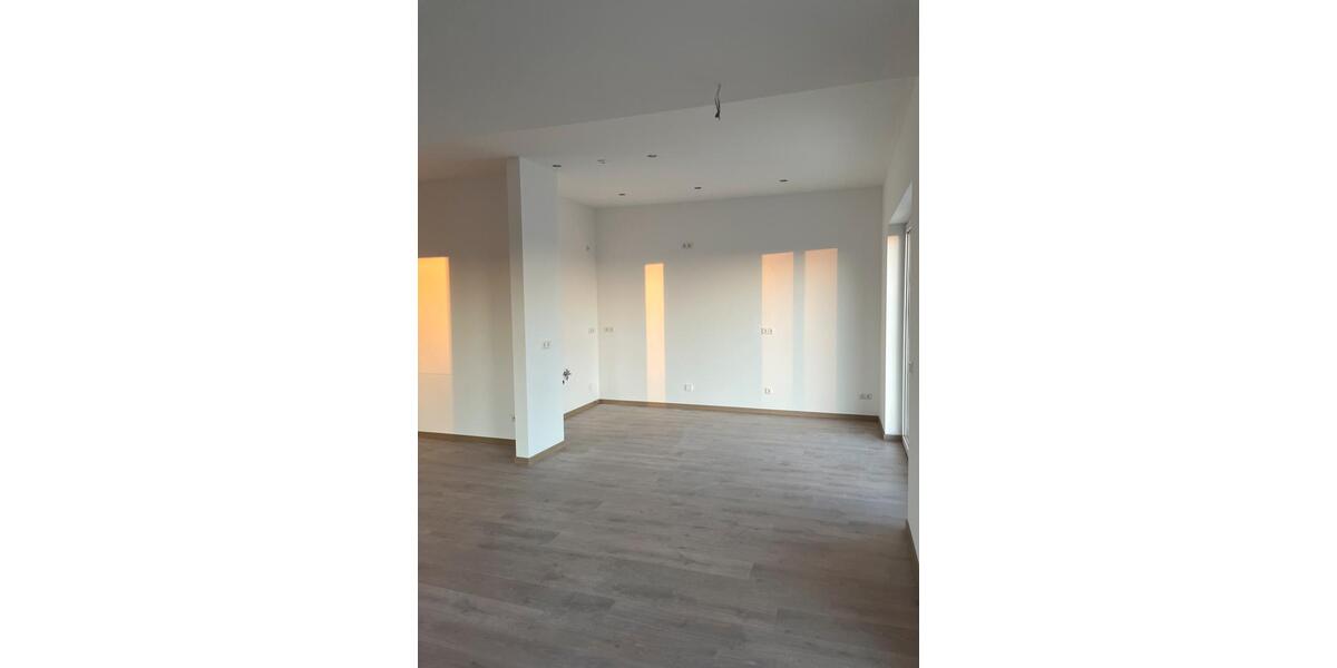 Etagenwohnung Döhlau - 4 Zimmer, 121 m&sup2;, 1.387&euro; | Angebot:26603754