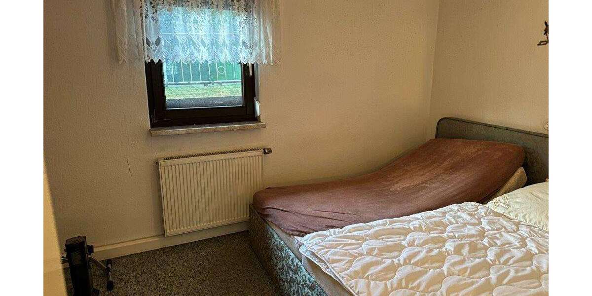 Einfamilienhaus - Raumwunder, teilmöbliert zu verkaufen - Einfamilienhaus Schleiz | Angebot:26000087