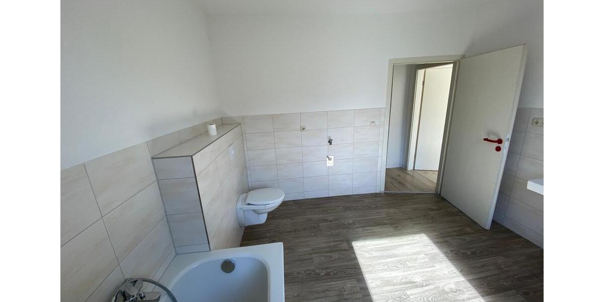 Etagenwohnung Plauen Alt Chrieschwitz - 3 Zimmer, 70 m&sup2;, 350&euro; | Angebot:17334721