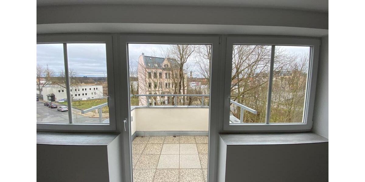 Dachgeschoßwohnung Plauen Bahnhofsvorstadt - 6 Zimmer, 145 m&sup2;, 1.390&euro; | Angebot:17463037