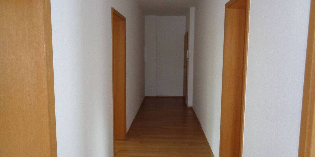 Etagenwohnung Plauen Westend - 3 Zimmer, 81 m&sup2;, 535&euro; | Angebot:26740399