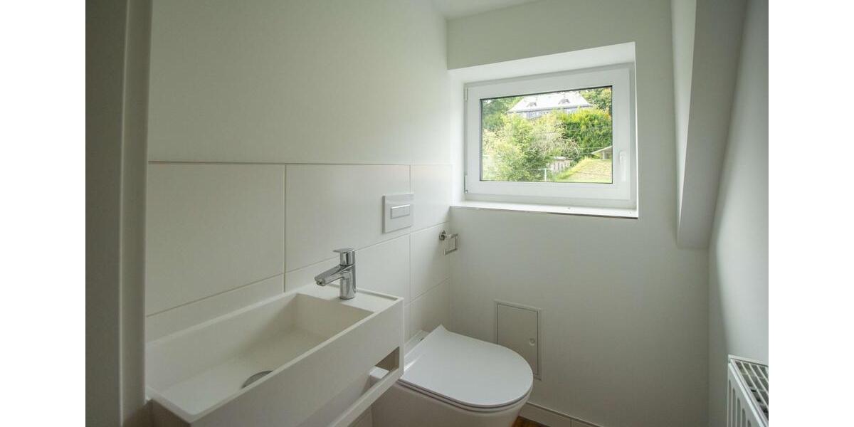 Etagenwohnung Rodewisch - 4 Zimmer, 98 m&sup2;, 910&euro; | Angebot:25626384