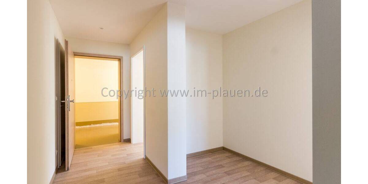 Etagenwohnung Plauen Stadtmitte - 2 Zimmer, 63 m&sup2;, 410&euro; | Angebot:25694434