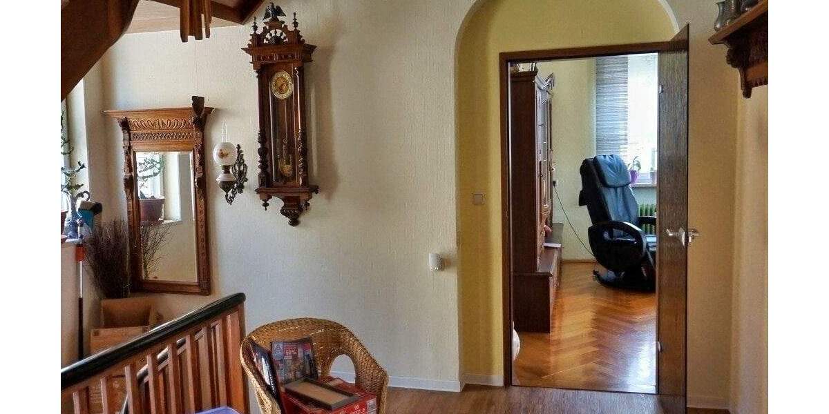 Einfamilienhaus Markneukirchen - 9 Zimmer, 245 m&sup2;, 199.000&euro; | Angebot:25662090