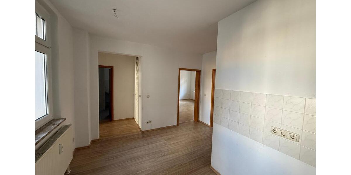 Etagenwohnung Greiz - 3 Zimmer, 79 m&sup2;, 465&euro; | Angebot:26050264