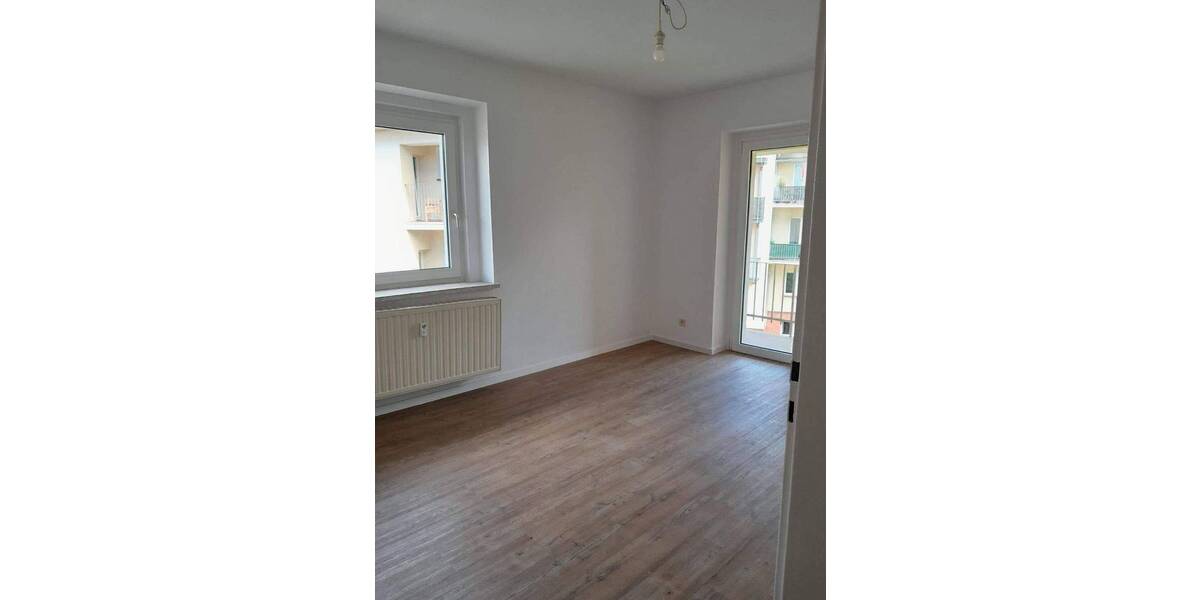 Etagenwohnung Plauen Ostvorstadt - 2 Zimmer, 50 m&sup2;, 290&euro; | Angebot:26778449