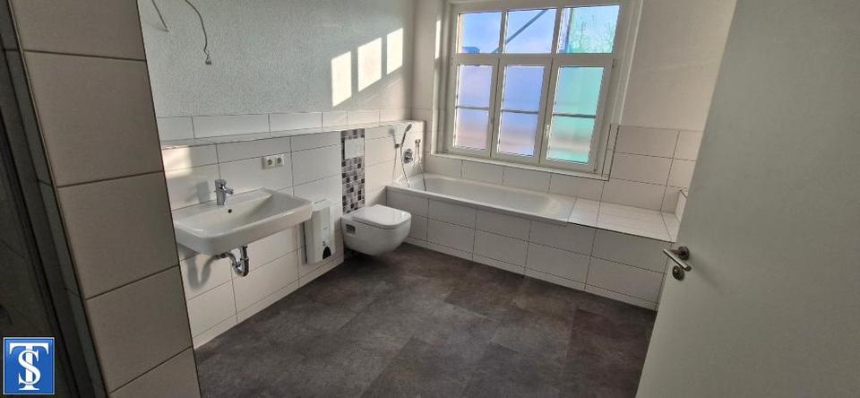 Etagenwohnung Plauen Alt Chrieschwitz - 4 Zimmer, 100 m&sup2;, 580&euro; | Angebot:25569428