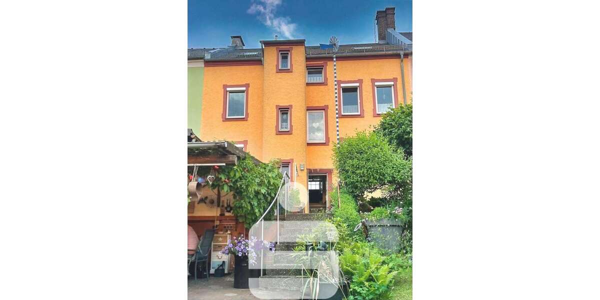 Einfamilienhaus Hof Christiansreuth - 10 Zimmer, 245 m&sup2;, 199.000&euro; | Angebot:26104179