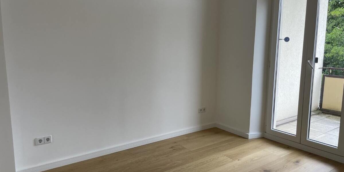 Ab 01.07. großzügig Wohnen in FalkensteinVogtl. - Erstbezug nach hochwertiger Sanierung! - Dachgeschoßwohnung Falkenstein | Angebot:26769017