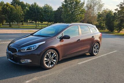 Kia ceed Sportswagon 172.000 km 6.600 &euro; Rodewisch 08228
