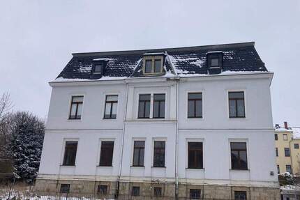 Haus Netzschkau - 1 Zimmer, 300 m&sup2;, 165.000&euro; | Angebot:25741907