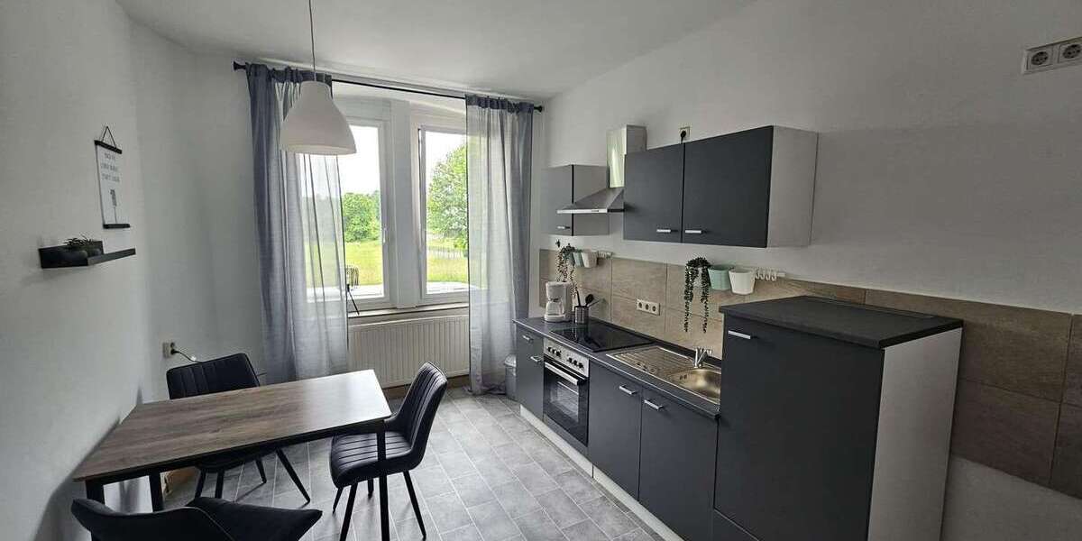 Etagenwohnung Hof Bahnhofsviertel - 4 Zimmer, 107 m&sup2;, 700&euro; | Angebot:27032098