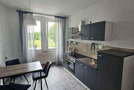 Wohnung Hof Bahnhofsviertel - 4 Zimmer, 107 m&sup2;, 700&euro; | Angebot:27032098