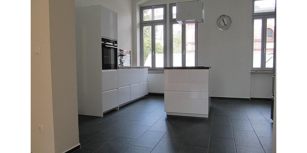 Etagenwohnung Markneukirchen - 5 Zimmer, 139 m&sup2;, 1.200&euro; | Angebot:25487030