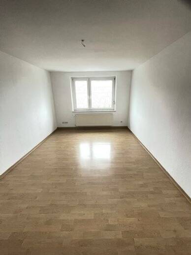 Etagenwohnung Plauen Preißelpöhl - 2 Zimmer, 47 m&sup2;, 210&euro; | Angebot:25674919