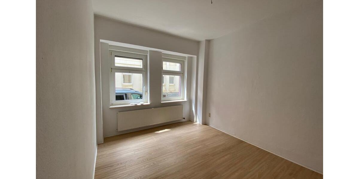 Etagenwohnung Greiz - 3 Zimmer, 86 m&sup2;, 430&euro; | Angebot:25550351