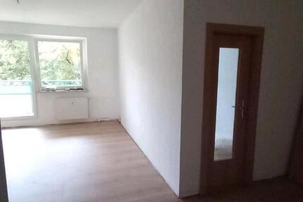 Wohnung Plauen - 3 Zimmer, 58 m&sup2;, 300&euro; | Angebot:25965275