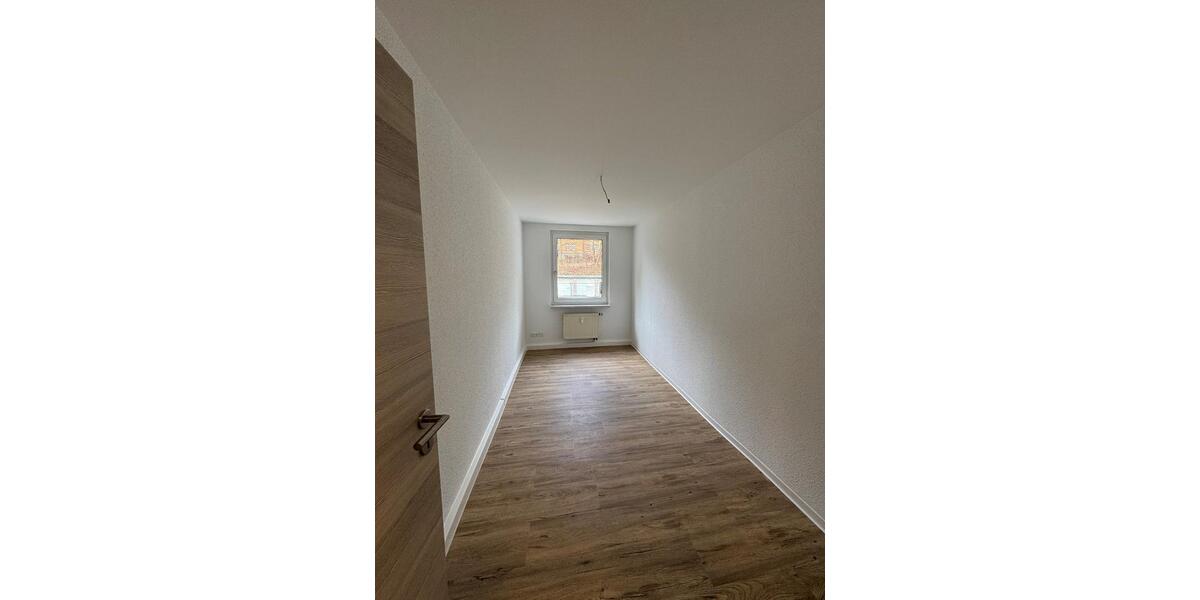 Etagenwohnung Rodewisch - 4 Zimmer, 70 m&sup2;, 455&euro; | Angebot:25806606