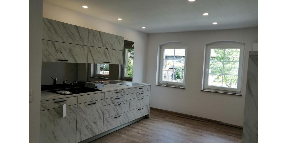 Einfamilienhaus Berg - 6 Zimmer, 140 m&sup2;, 1.100&euro; | Angebot:25523073