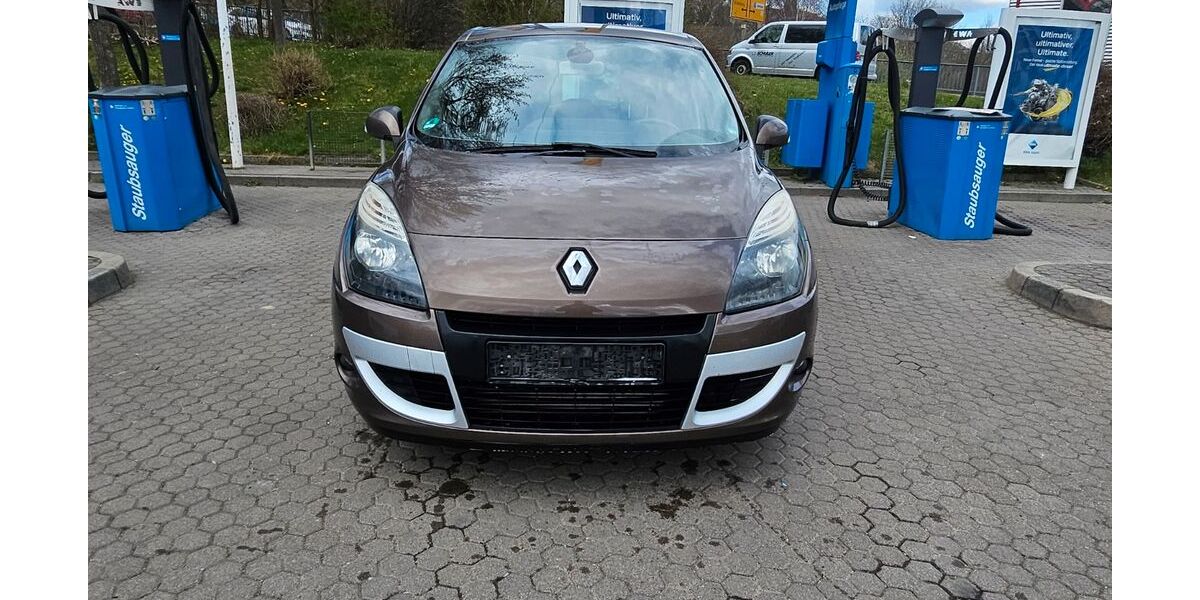 Renault Scenic 246.000 km 3.699 &euro; Plauen 08527