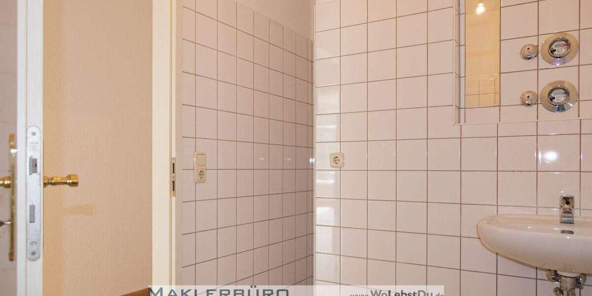 Etagenwohnung Greiz Irchwitz - 3 Zimmer, 77 m&sup2;, 382&euro; | Angebot:25666816