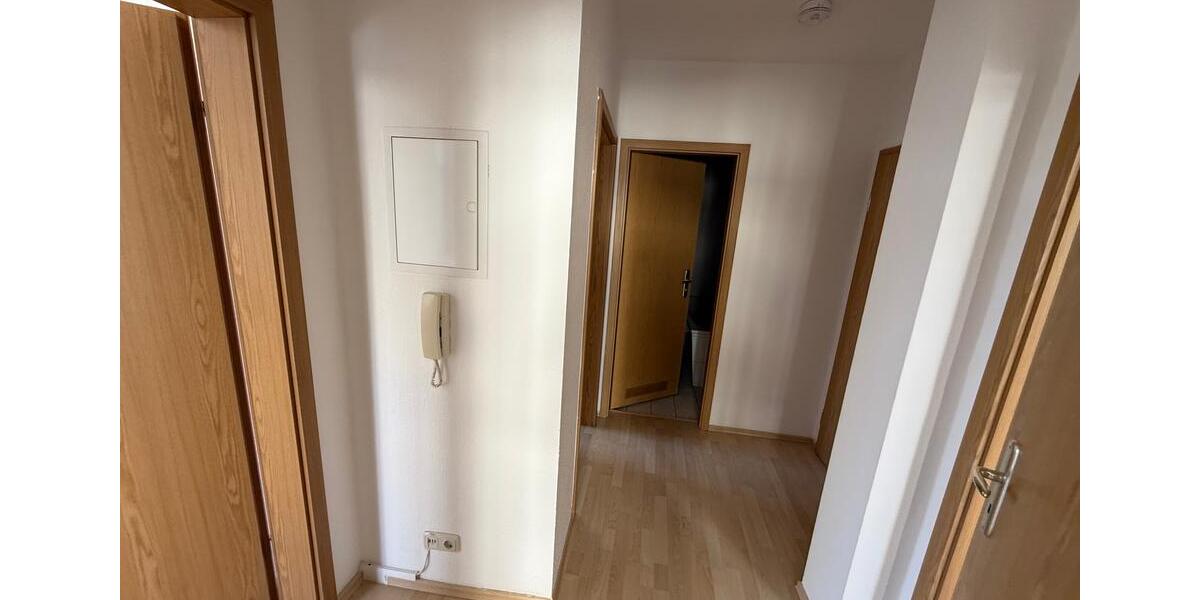 Etagenwohnung Reichenbach im Vogtland - 3 Zimmer, 57 m&sup2;, 285&euro; | Angebot:24836330