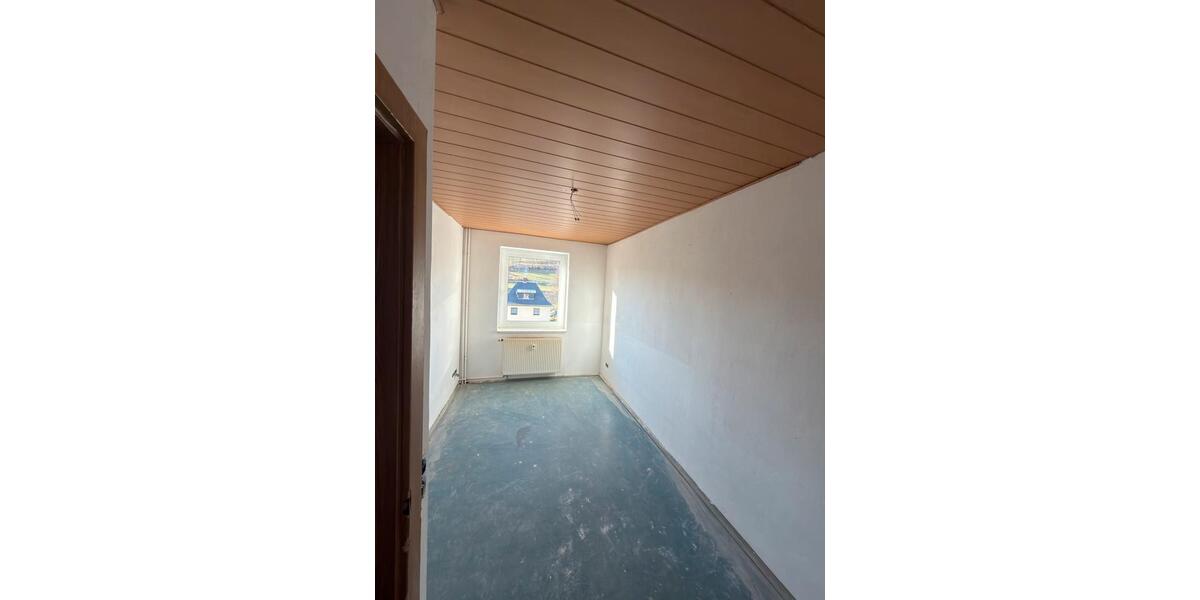 Etagenwohnung Markneukirchen - 3 Zimmer, 57 m&sup2;, 290&euro; | Angebot:26692592