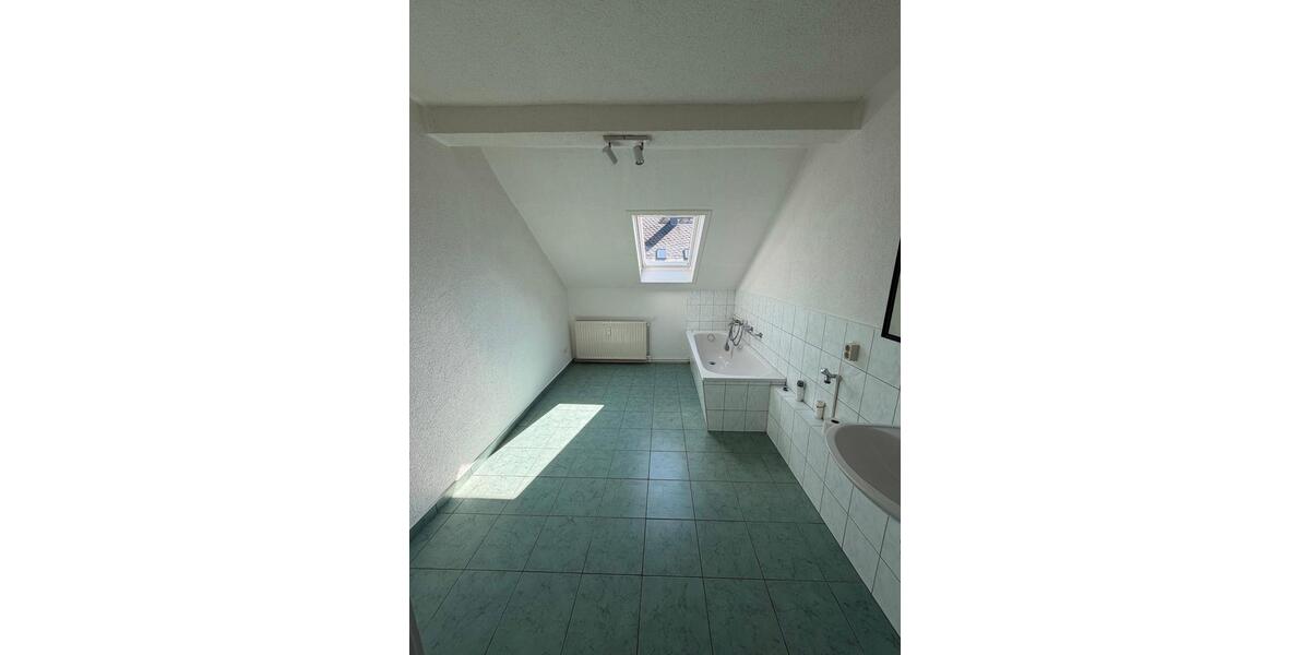 Dachgeschoßwohnung Schöneck/Vogtland Vogtland - 2 Zimmer, 51 m&sup2;, 275&euro; | Angebot:26023065