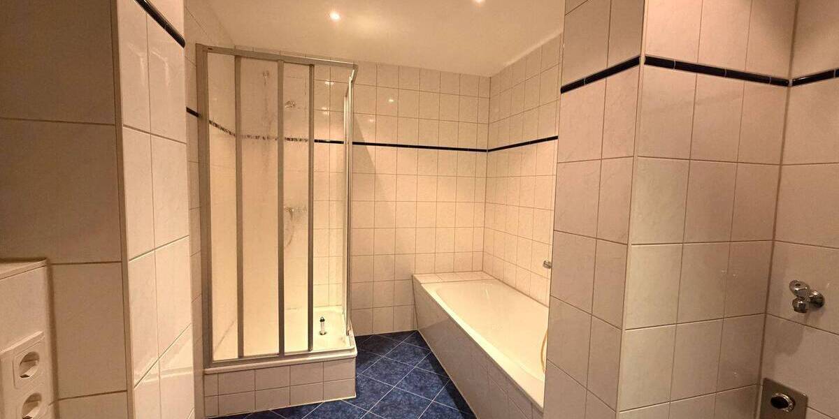 Etagenwohnung Plauen Westend - 4 Zimmer, 89 m&sup2;, 560&euro; | Angebot:25694447