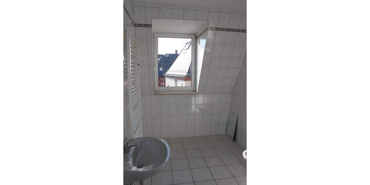 Etagenwohnung Plauen Stadtmitte - 2 Zimmer, 63 m&sup2;, 39.000&euro; | Angebot:25736232