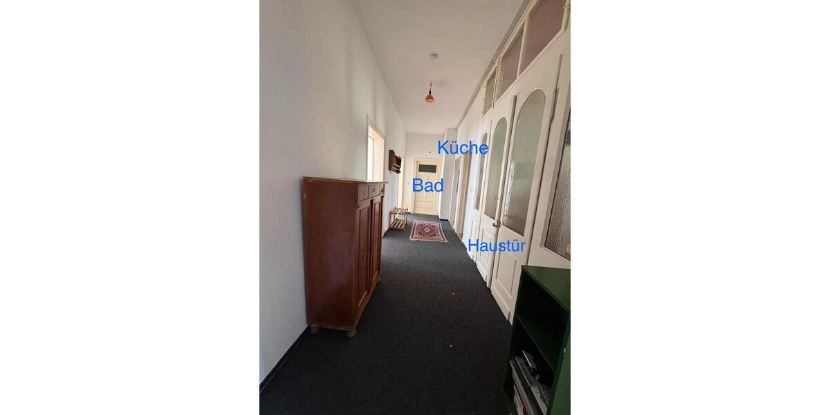 Etagenwohnung Hof Altstadt - 4 Zimmer, 110 m&sup2;, 330&euro; | Angebot:25964485