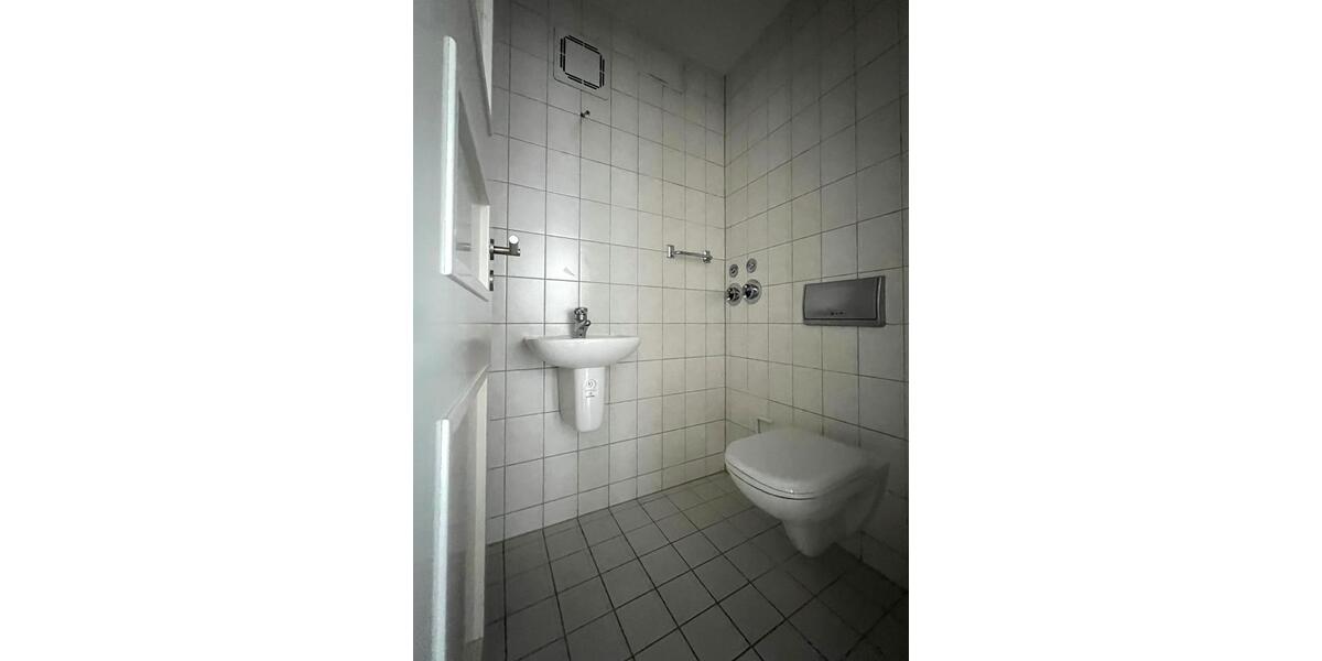 Dachgeschoßwohnung Plauen - 3 Zimmer, 94 m&sup2;, 550&euro; | Angebot:23509233