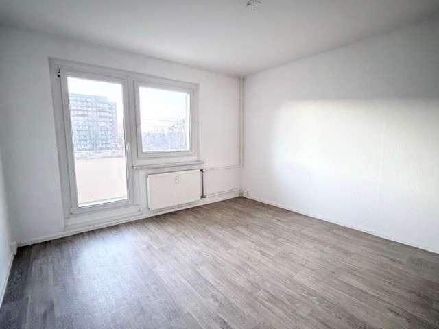 Etagenwohnung Plauen Alt Chrieschwitz - 3 Zimmer, 56 m&sup2;, 282&euro; | Angebot:25756473