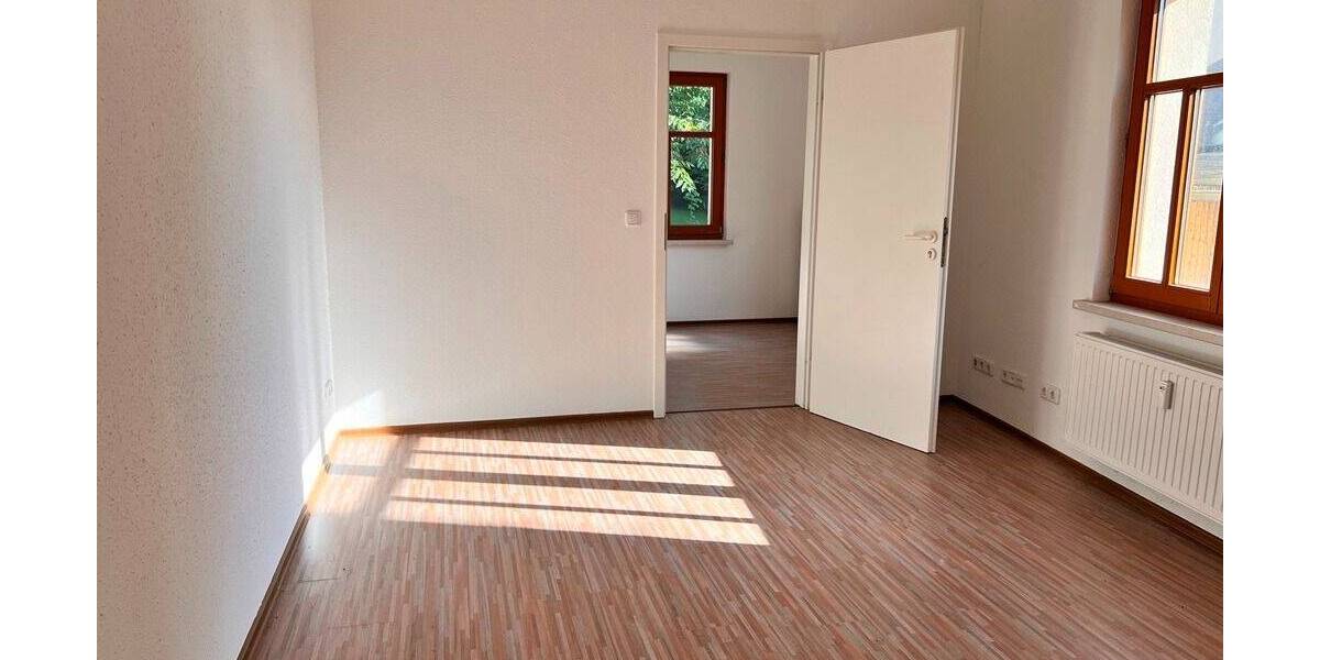 Gewerbeobjekt Netzschkau Dungersgrün - 6 Zimmer, 154 m&sup2;, 787&euro; | Angebot:25688629