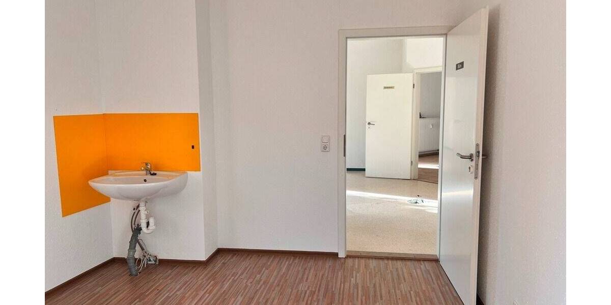 Gewerbeobjekt Netzschkau Dungersgrün - 6 Zimmer, 154 m&sup2;, 787&euro; | Angebot:25688629