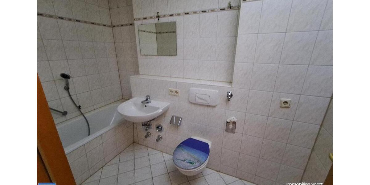 Etagenwohnung Plauen Bahnhofsvorstadt - 2 Zimmer, 61 m&sup2;, 290&euro; | Angebot:19433140