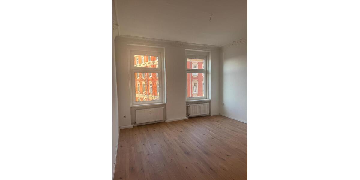 Etagenwohnung Plauen Bahnhofsvorstadt - 3 Zimmer, 86 m&sup2;, 450&euro; | Angebot:25855312