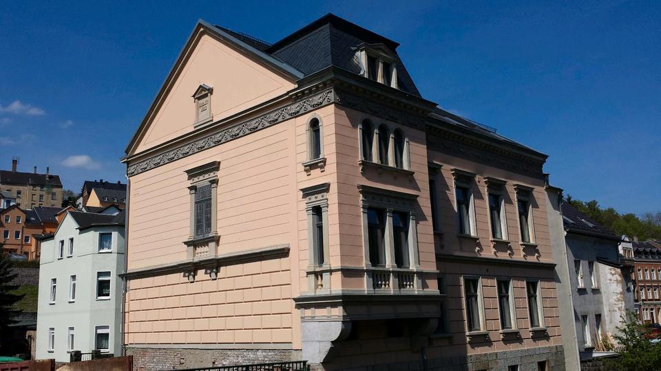 Hochparterre Netzschkau - 4 Zimmer, 97 m&sup2;, 590&euro; | Angebot:25105396