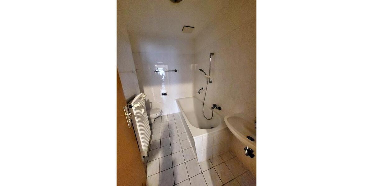 Etagenwohnung Reichenbach im Vogtland - 3 Zimmer, 57 m&sup2;, 285&euro; | Angebot:25919807