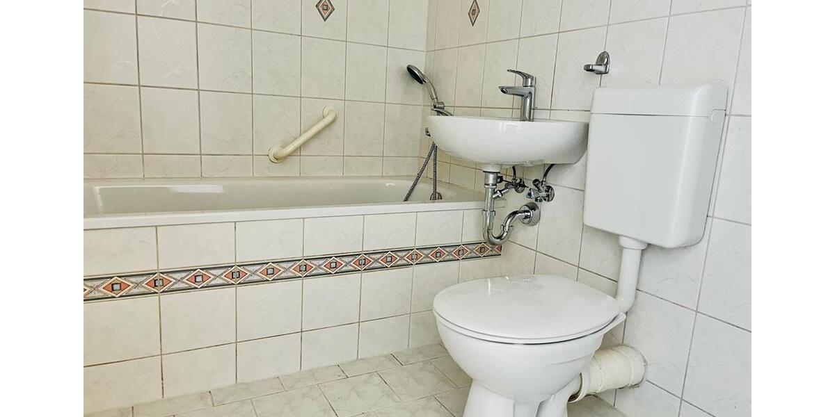 Etagenwohnung Oelsnitz (Vogtland) - 3 Zimmer, 57 m&sup2;, 311&euro; | Angebot:24591482