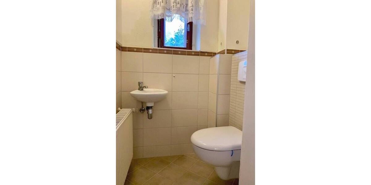 Doppelhaushälfte Reichenbach - 6 Zimmer, 165 m&sup2;, 98.000&euro; | Angebot:25662099