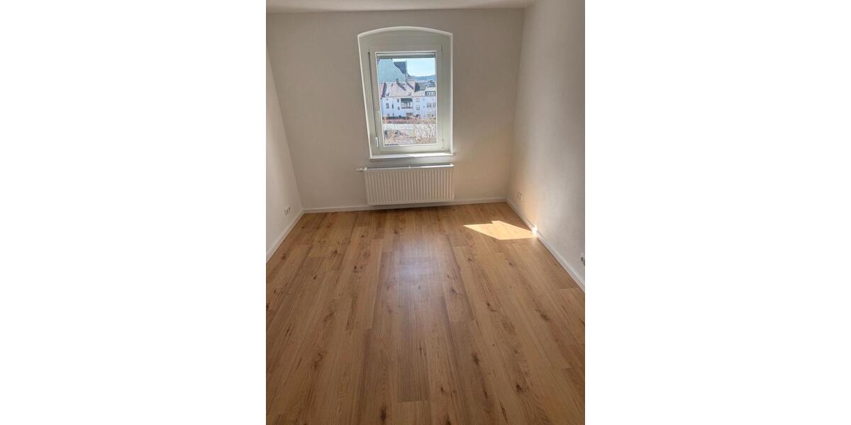 Etagenwohnung Rehau - 4 Zimmer, 76 m&sup2;, 700&euro; | Angebot:26580912