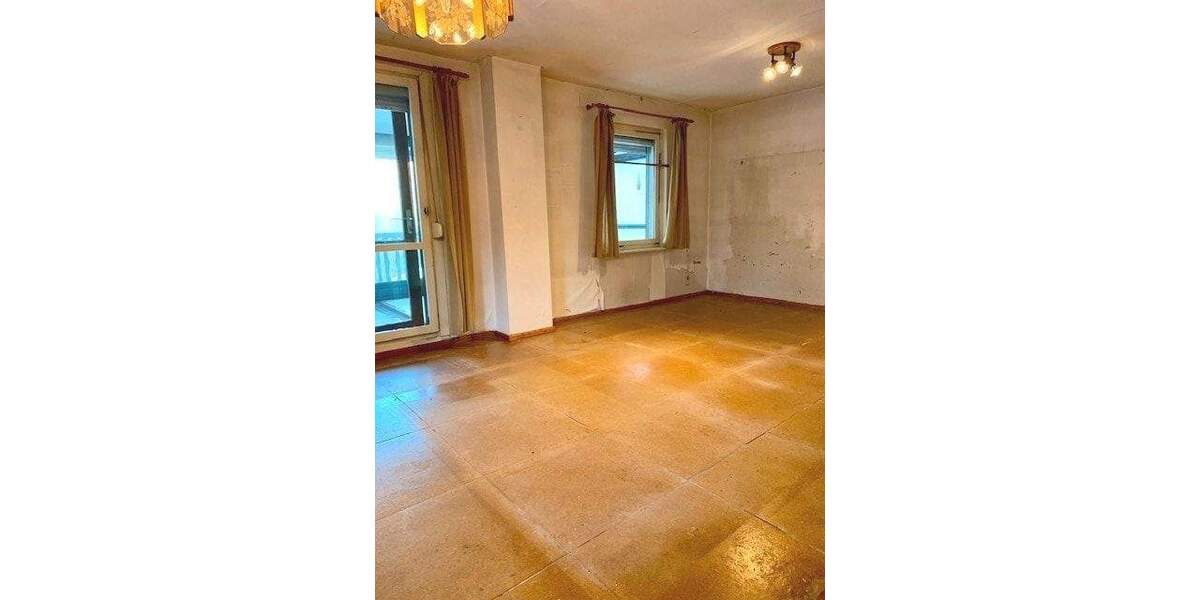 Einfamilienhaus Lengenfeld - 4 Zimmer, 122 m&sup2;, 85.000&euro; | Angebot:25799464