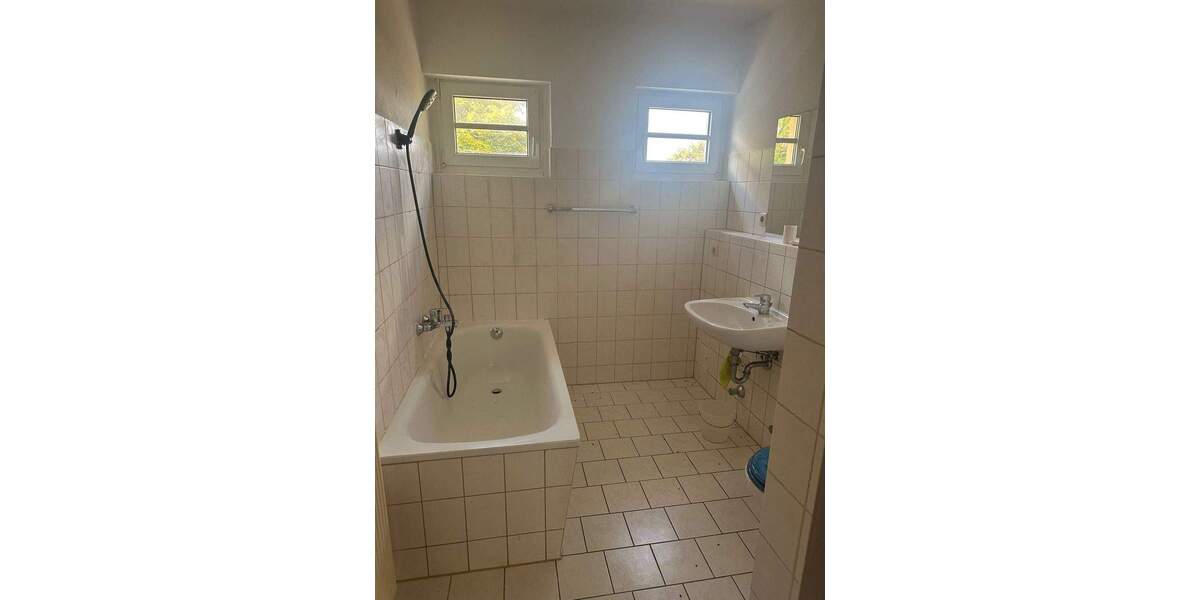 Etagenwohnung Plauen Reusa - 3 Zimmer, 62 m&sup2;, 31.000&euro; | Angebot:25688655