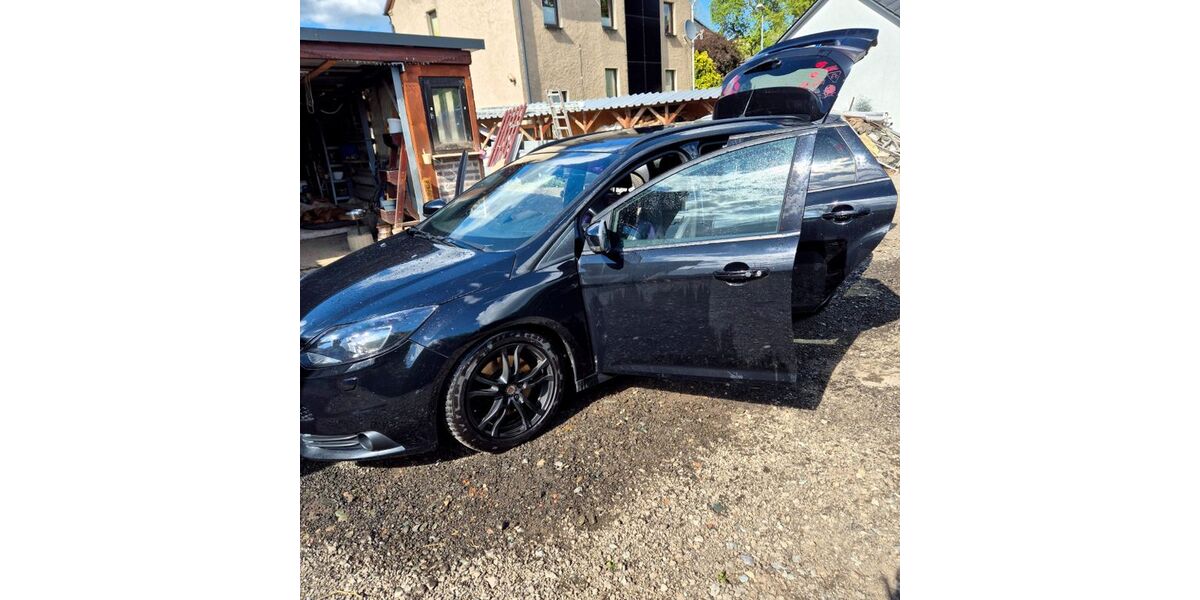 Ford Focus 233.092 km 7.500 &euro; Heinsdorfergrund 08468
